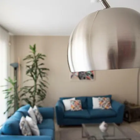Spacious Modern Flat In A Lively Area Daire *